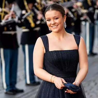 Η πριγκίπισσα Isabella της Δανίας δανείστηκε κοσμήματα από τη μητέρα της για τo gala των 18ων γενεθλίων της