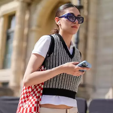 Σας έχει κουράσει η ζέστη; 3 συμβουλές για να δροσίσετε το σπίτι σας φυσικά σε 5 λεπτά