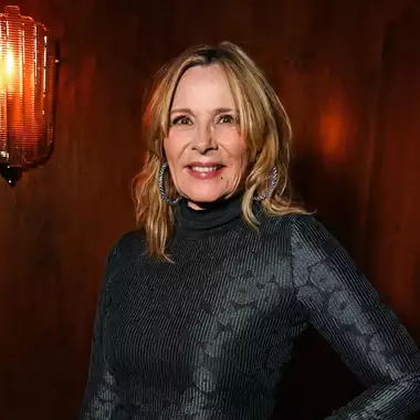 Kim Cattrall | Σπάνια βραδινή εμφάνιση με τον σύντροφό της σε privé dinner στο Λονδίνο