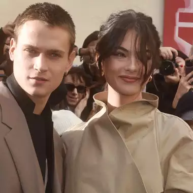 H Deva Cassel και ο σύντροφός της Saul Nanni πρωταγωνιστούν στο remake του θρυλικού Γατόπαρδου