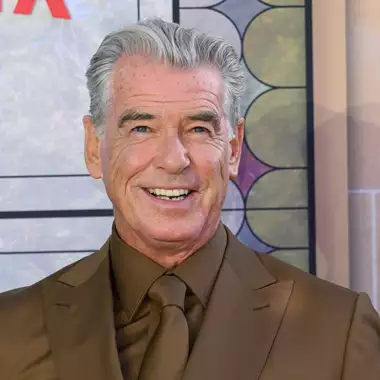 Ο Pierce Brosnan συνάντησε ξανά τον γιο του, Christopher, μετά από 20 χρόνια