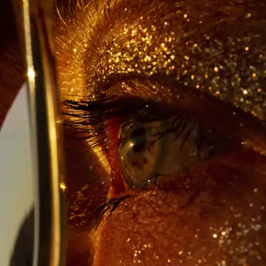 Power Love | Η Anne Morgenstern αποκωδικοποιεί, μέσα από τις φωτογραφίες της, την αγάπη σήμερα