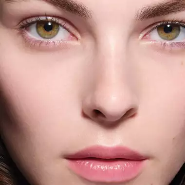 Beauty On The Go | Το νέο must-have προϊόν περιποίησης του οίκου Chanel που μπορείτε να εφαρμόζετε παντού