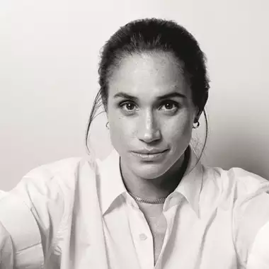 Η Meghan Markle στο εξώφυλλο του νέου Harper's Bazaar Greece