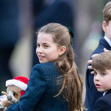 Ο πρίγκιπας George στη χριστουγεννιάτικη λειτουργία | Οι τέσσερις λέξεις που είπε στην αδερφή του, πριγκίπισσα Charlotte