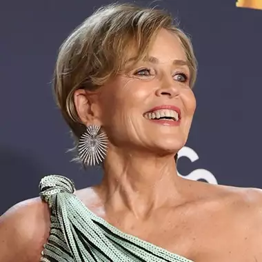 Lopix Cut | To chic κούρεμα που κολακεύει κάθε γυναίκα άνω των 60