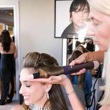 H Dyson επιστρέφει στο Φεστιβάλ των Καννών ως επίσημος συνεργάτης του οίκου Dior