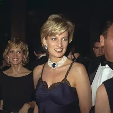 Πριγκίπισσα Diana | Η χρονιά που εμφανίστηκε στο Met Gala με ένα αναπάντεχο φόρεμα