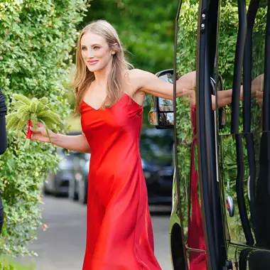 Jessica Springsteen | Η κόρη του Bruce Springsteen ήταν η πιο chic παράνυμφος στον γάμο της Eve Jobs με τον Harry Charles