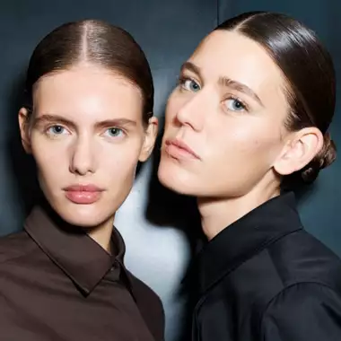 Younger Looking Skin | Τα προϊόντα που χαρίζουν ταχεία σύσφιξη στην επιδερμίδα