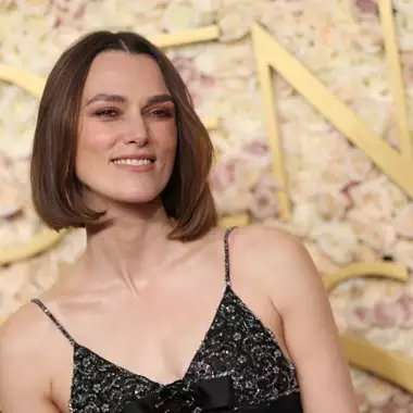 Η Keira Knightley υιοθέτησε το πιο ωραίο γαλλικό καρέ