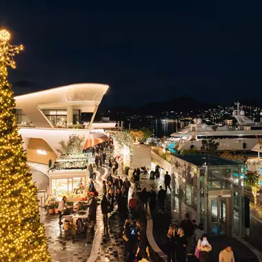 Christmas shopping στη Μαρίνα Βουλιαγμένης | Μία high-end εμπειρία στο πιο πολυτελές σημείο της πόλης