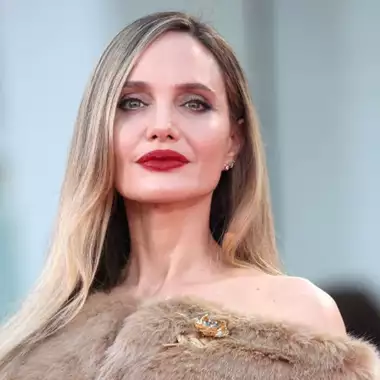 Η ταινία Maria έχει ως πρωταγωνίστρια όχι μόνο την Angelina Jolie, αλλά και μια θεαματική γκαρνταρόμπα