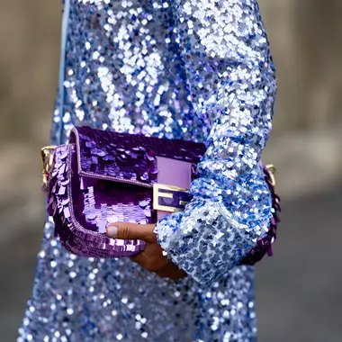 Οι sequin bags που θα κρατήσετε στα πάρτι των γιορτών