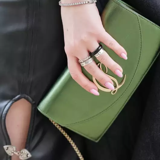 Healthy Nails | Τέσσερις βασικές συμβουλές για πιο δυνατά και υγιή νύχια