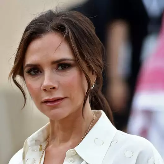 Η Victoria Beckham έχει έναν λόγο να χαίρεται για την οικογενειακή κρίση με τον γιο της, Brooklyn