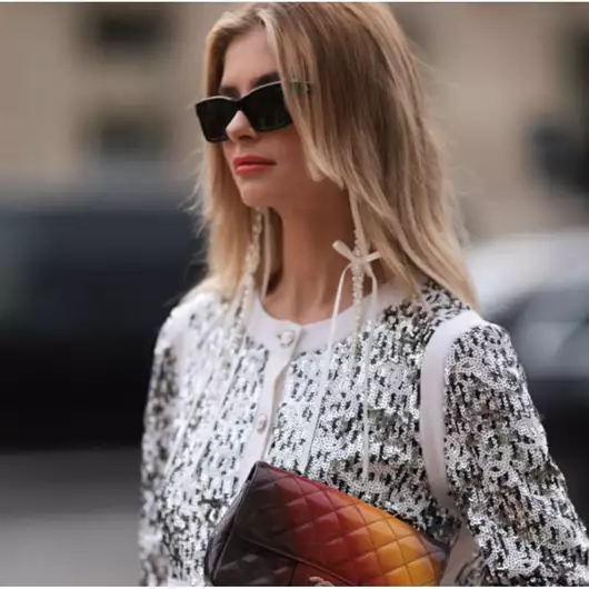 Minimal Glam | 5 looks διακριτικής λάμψης για τις γιορτές