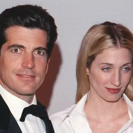 John F. Kennedy Jr. & Carolyn Bessette-Kennedy | Το ρομαντικό love story & το τραγικό τέλος που συγκλόνισε την Αμερική