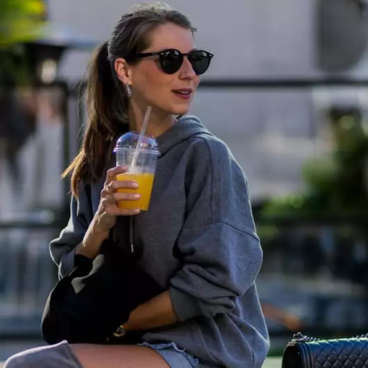 Ποιο λαχανικό, όταν καταναλώνεται ως χυμός, έχει αναζωογονητικές και αδυνατιστικές ιδιότητες;