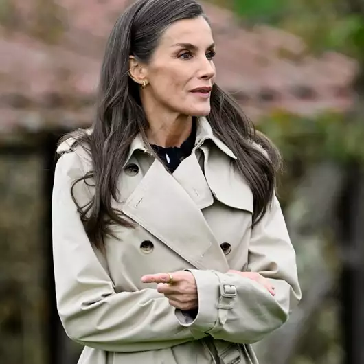 Letizia της Ισπανίας | Με statement δερμάτινο jacket που αναβαθμίζει το στιλ κάθε γυναίκας