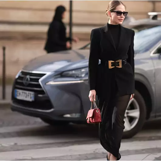 Όλα τα φορέματα που αξίζει να αποκτήσετε στις χειμερινές εκπτώσεις