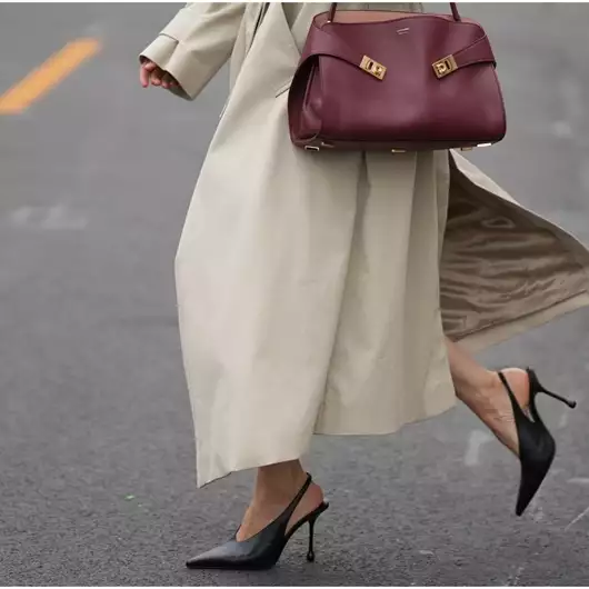 Οι classy δερμάτινες γόβες που θα φορέσετε περισσότερο το 2026