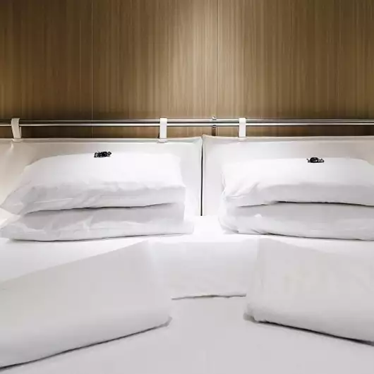 Αντίο στα φωτιστικά κομοδίνου | H κομψή εναλλακτική λύση που έρχεται το 2026