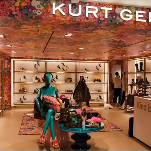 Glam, Color & Fantasy | H Kurt Geiger εγκαινίασε το πρώτο flagship κατάστημα της στην Ελλάδα