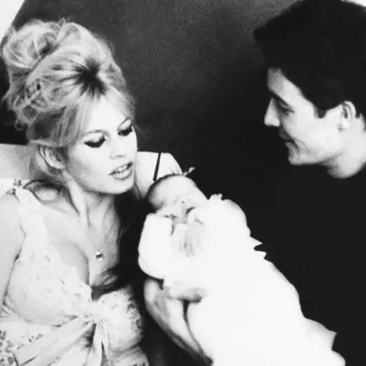 Brigitte Bardot | Η απίθανη καριέρα, η έξοδος από την υποκριτική και οι 4 γάμοι της "Γαλλίδας Marilyn Monroe"