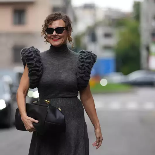 Τα καλύτερα κοντά κουρέματα για γυναίκες με σγουρά μαλλιά