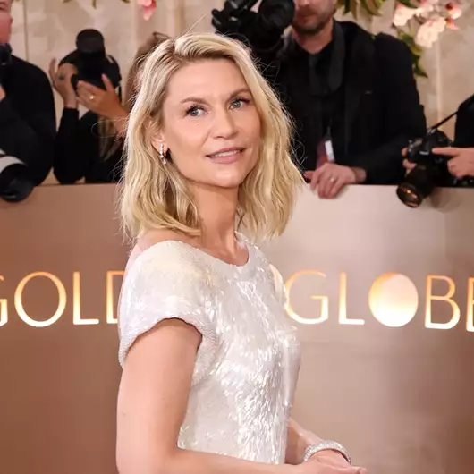 "Δεν το περίμενα": Η Claire Danes μιλά με ειλικρίνεια για το πώς βίωσε την τρίτη της εγκυμοσύνη σε ηλικία 44 ετών