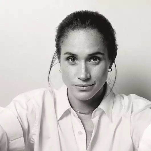 Η Meghan Markle στο εξώφυλλο του νέου Harper's Bazaar Greece