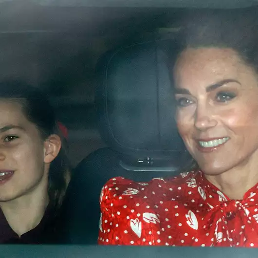 Πριγκίπισσα Charlotte | Το αξεσουάρ που δανείστηκε από τη μητέρα της, Kate Middleton, στην τελευταία της δημόσια εμφάνιση