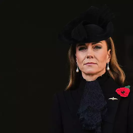 Kate Middleton | Η παράδοση που έσπασε με την εμφάνισή της στην Ημέρα Μνήμης
