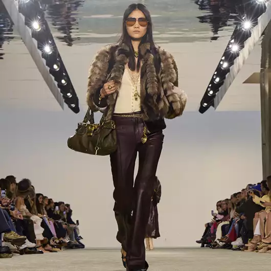 Τι κάνει τη μόδα του vintage τόσο δημοφιλή;