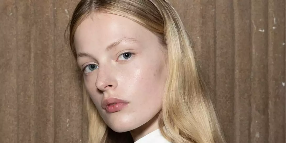 Αυτό είναι το κραγιόν που θα φορεθεί όσο κανένα άλλο το φθινόπωρο