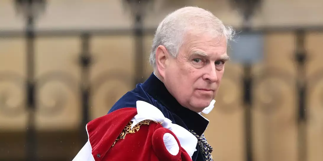 Πρίγκιπας Andrew | Θα είναι ο νέος γείτονας του εξόριστου βασιλιά Χουάν Κάρλος στο Άμπου Ντάμπι;