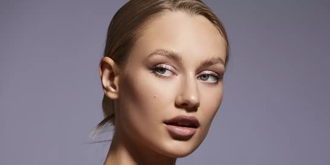 5+1 οροί προσώπου που "γεμίζουν" τις ρυτίδες όπως τα fillers