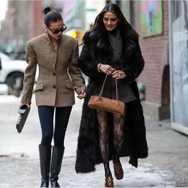 Πέντε looks που μπορείτε να κάνετε φορώντας δαντελένια καλσόν