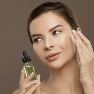 5 έλαια προσώπου για σύσφιξη και εφέ λίφτινγκ