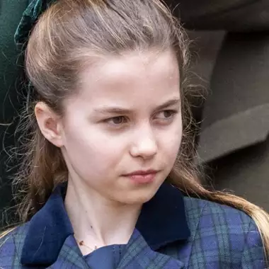 Πριγκίπισσα Charlotte | Το πανάκριβο κολιέ της έχει μια σύνδεση με τον Harry