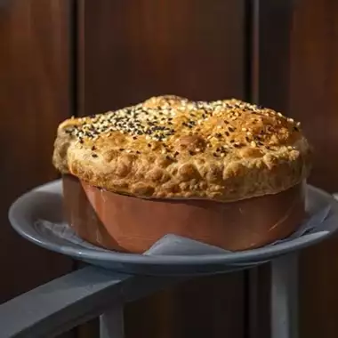 Τα καλύτερα εστιατόρια της πόλης που άνοιξαν μέσα στους πρώτους 7 μήνες του 2025