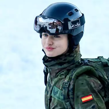 Η Top Gun εποχή για τη Leonor ξεκινά | Έτσι θα είναι η ζωή της μαθαίνοντας να πετάει με μαχητικά αεροσκάφη