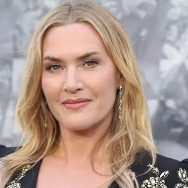 3+1 λάθη μακιγιάζ που τονίζουν "το πόδι της χήνας"