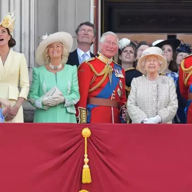 Ποιο μέλος της βρετανικής βασιλικής οικογένειας έχει TikTok;