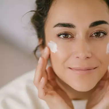 5 μάσκες προσώπου για βαθιά ενυδάτωση που μπορείτε να χρησιμοποιήσετε και ως overnight θεραπεία