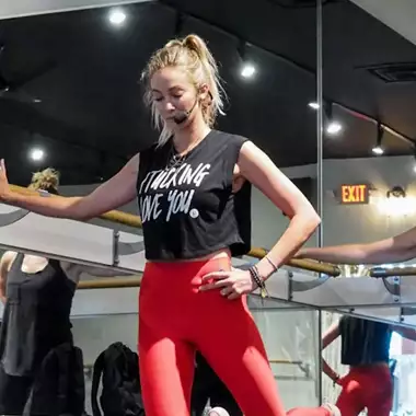 Turkish Get-Up | Η εύκολη άσκηση για γραμμωμένη κοιλιά σε χρόνο ρεκόρ