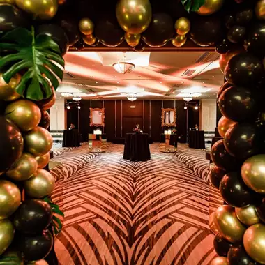 Χριστούγεννα και Πρωτοχρονιά στα Divani Collection Hotels | Μία divine εμπειρία εορταστικής μαγείας