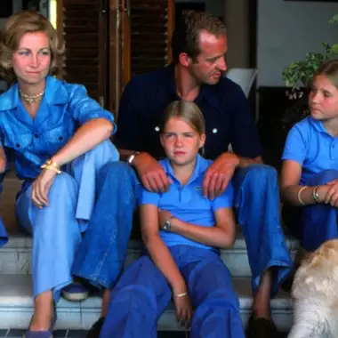 "Είναι η μητέρα των παιδιών μου, αναντικατάστατη": Ο Χουάν Κάρλος αποθεώνει τη βασίλισσα Σοφία στην αυτοβιογραφία του