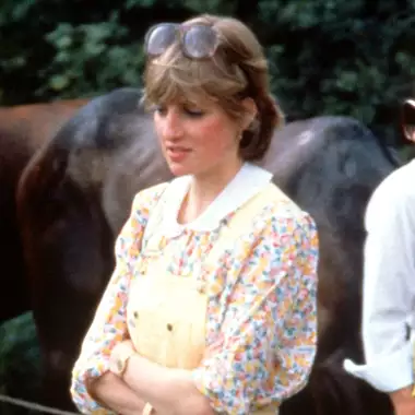 Γιατί η μυστική συνάντηση της πριγκίπισσας Diana με τον JFK Jr. εξόργισε τη Sarah Ferguson